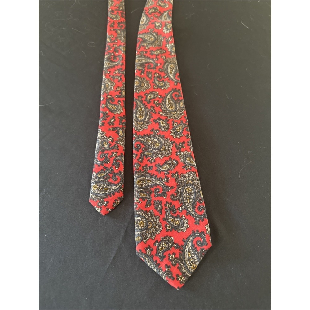 Robert Talbott Italian Hand Sewn Silk Red Paisley Tie